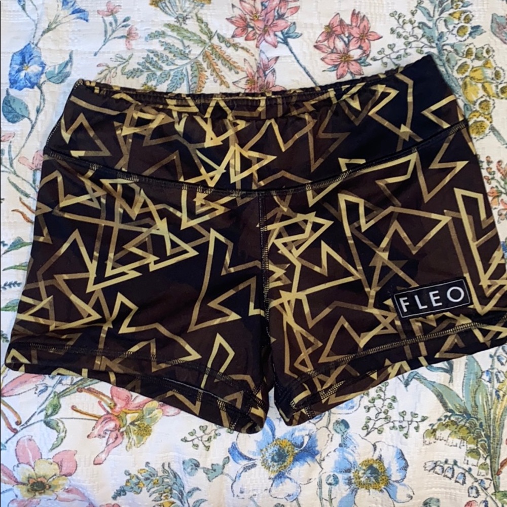 FLEO SHORTS